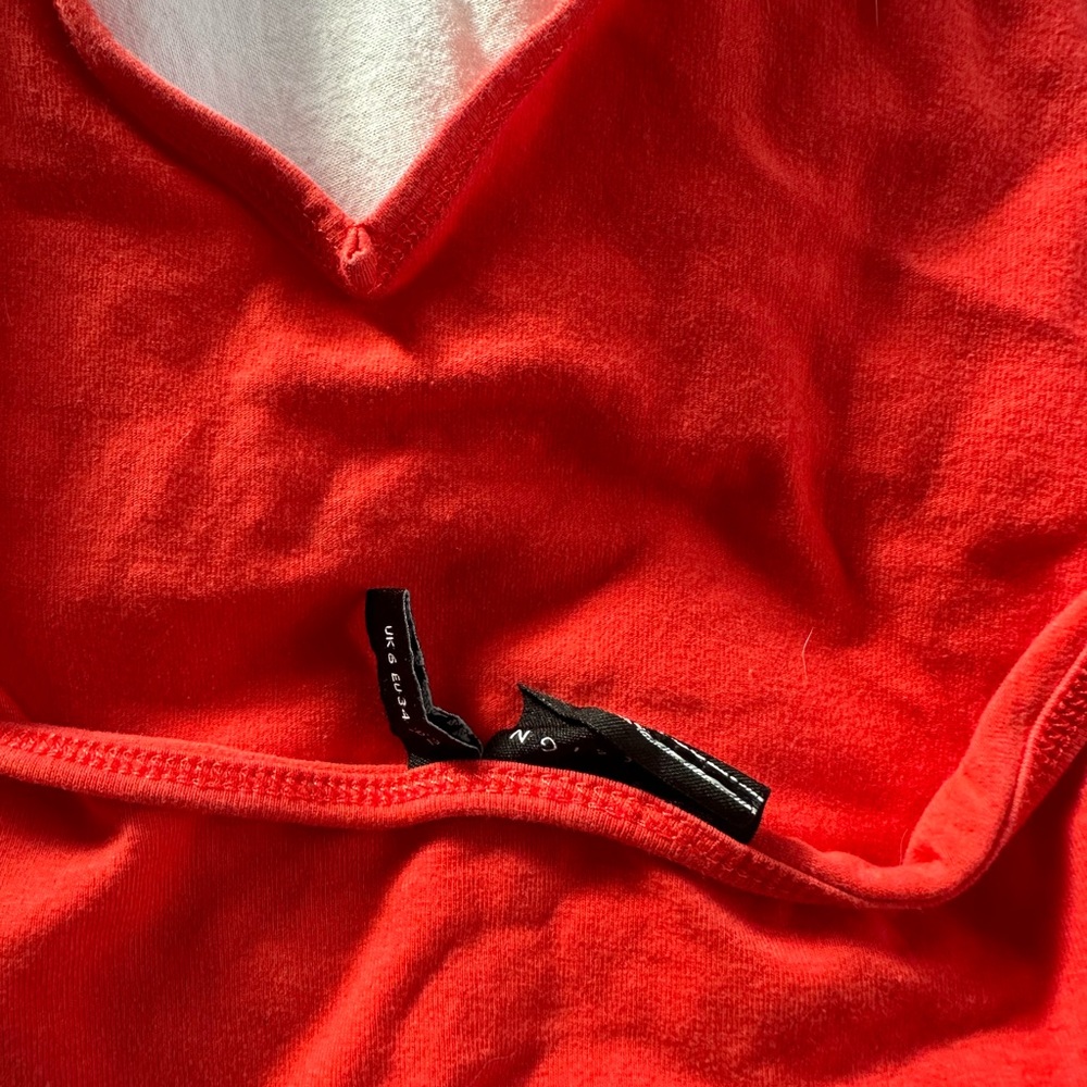 ASOS Design crop cherry red halter top US 2 - Picture 3 of 4